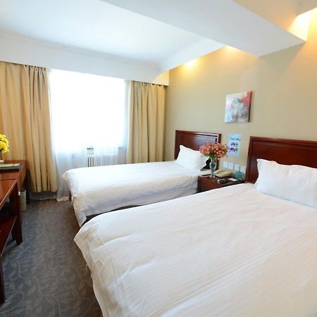 Greentree Inn Shandong Qingdao Zhengyang Road Jiajiayuan Shopping Center Business Hotel Exterior photo